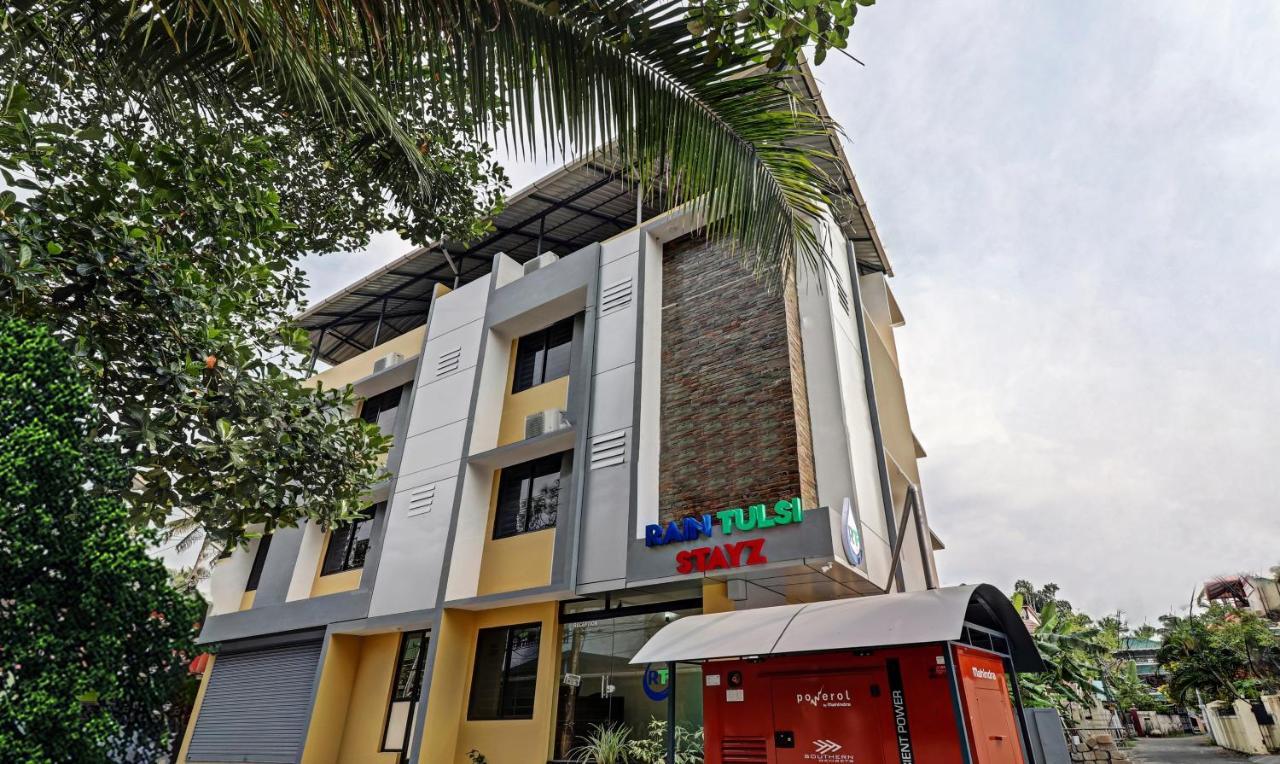 Itsy Hotels Rain Tulsi Stayz, Palarivattom Junction Kochi Екстер'єр фото