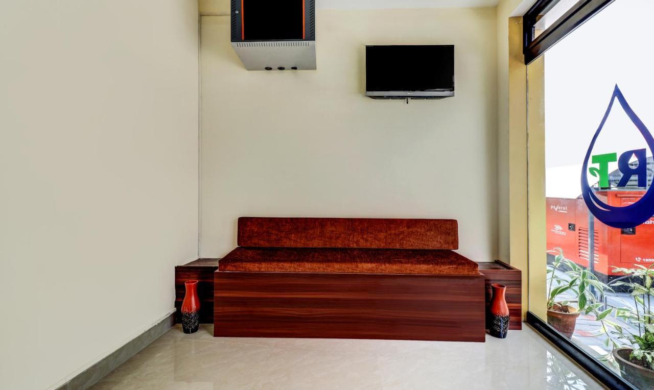 Itsy Hotels Rain Tulsi Stayz, Palarivattom Junction Kochi Екстер'єр фото